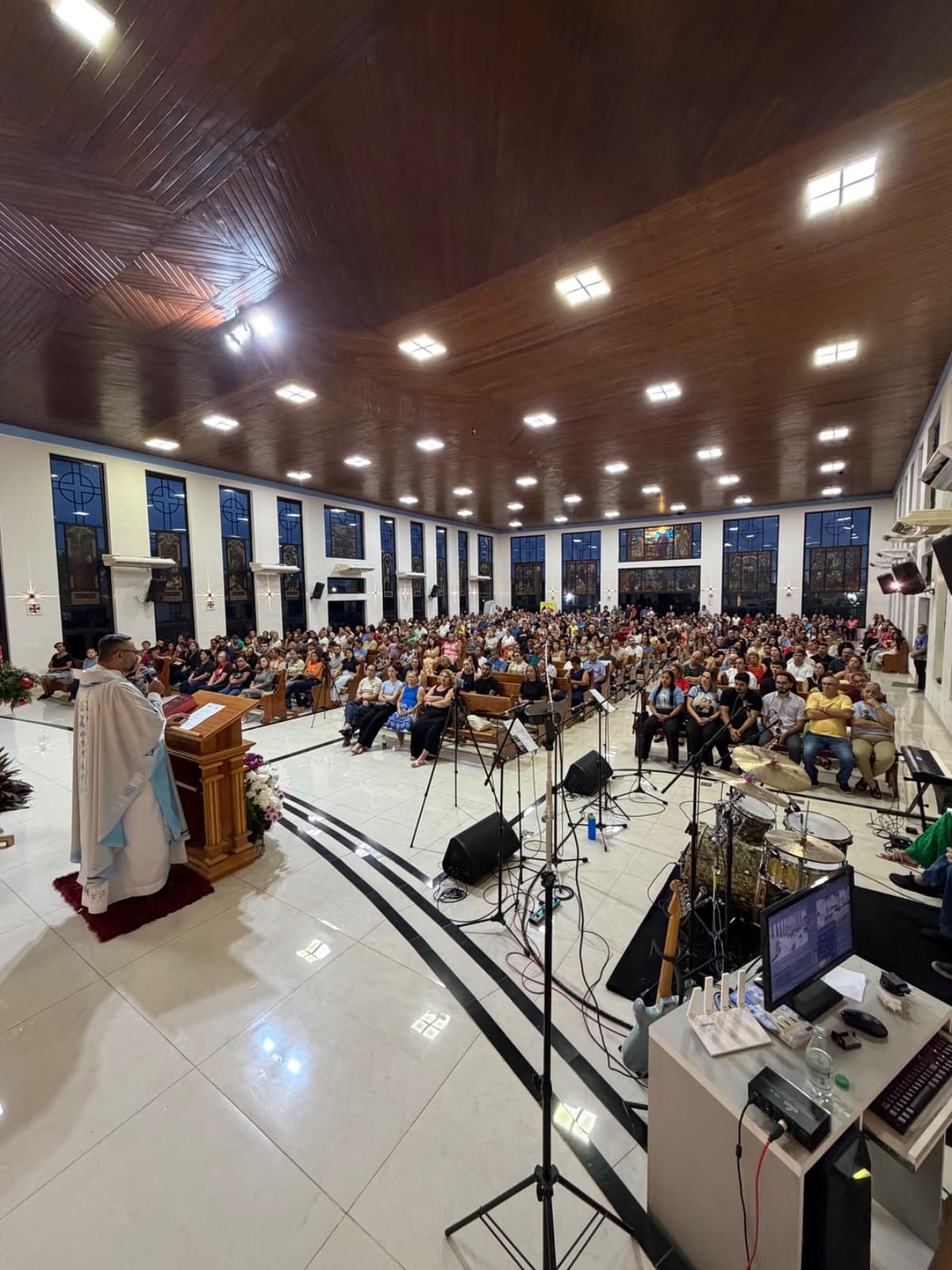 Celebração ao vivo no Santuário de Fátima